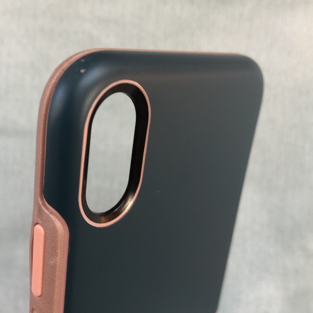Kate Spade AND Otterbox iPhone 10 Max Cases - Picture 6 of 6